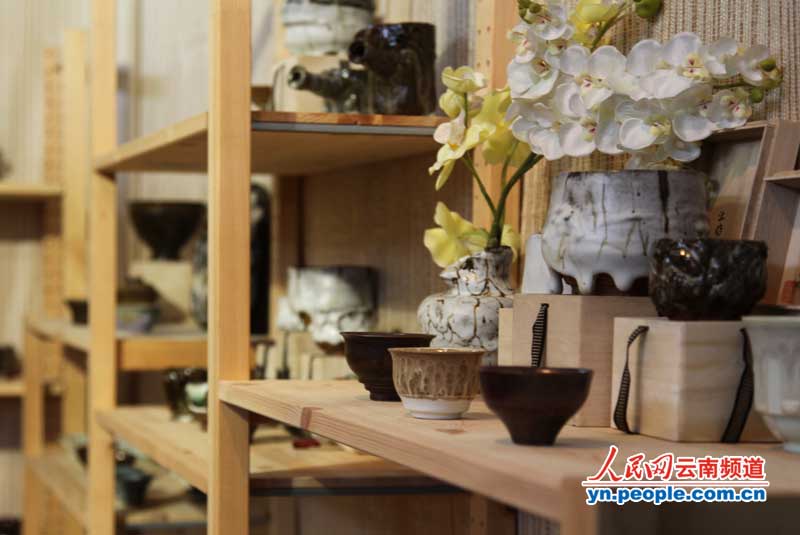 第七届中国云南普洱茶国际博览交易会开幕 500多家茶企参展