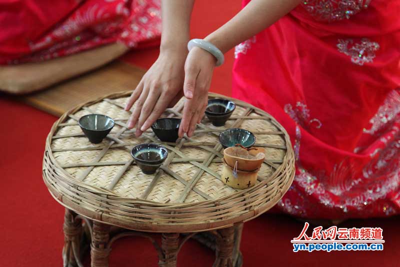 第七届中国云南普洱茶国际博览交易会开幕 500多家茶企参展